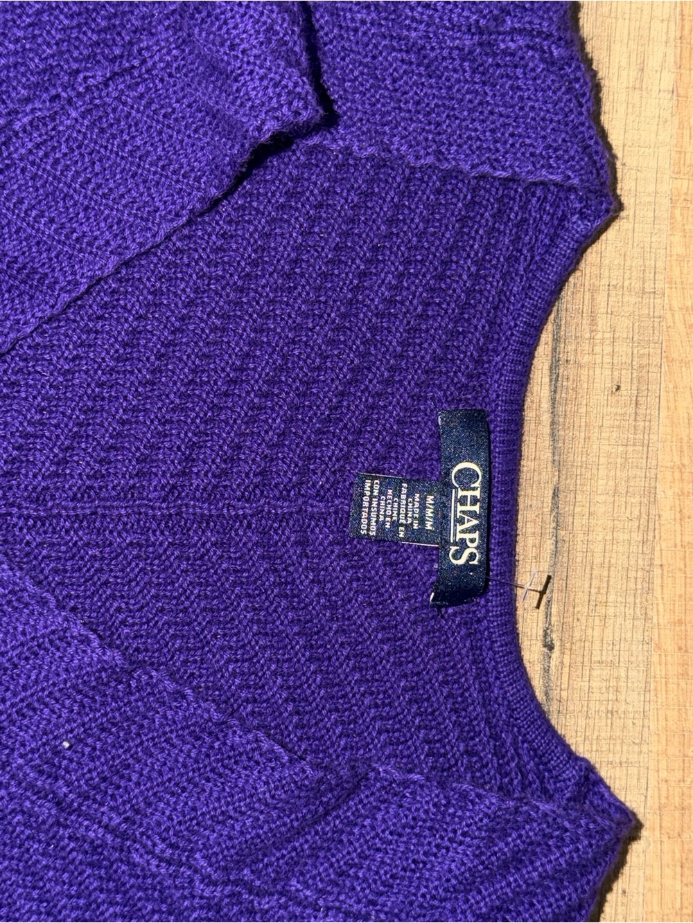 Chaps Purple Women’s medium V-neck 100% cotton sweater with chevron knit pattern